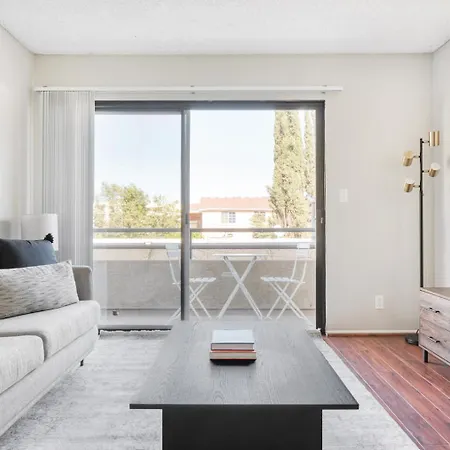 N Hollywood 2Br W Gym Pool Nr Tj Shops Lax-632 Apartment